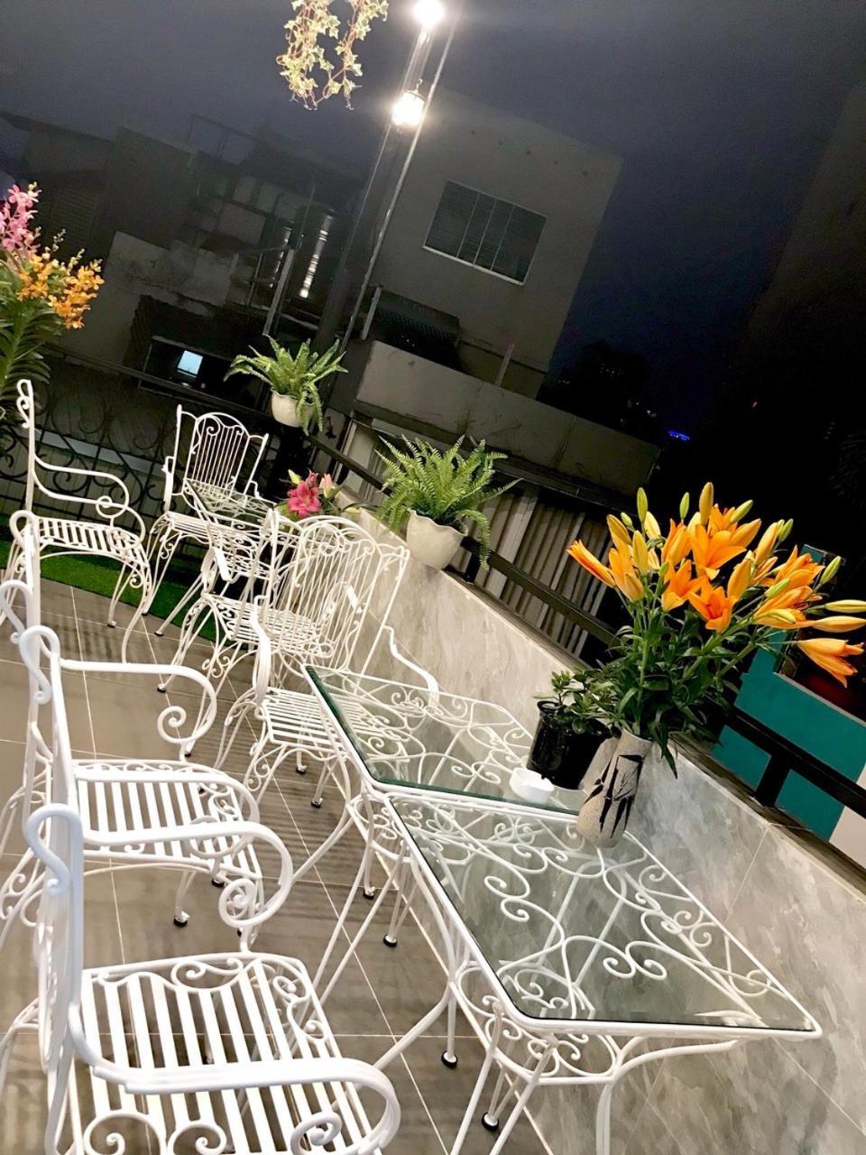 หลุยส์ โฮเต็ล - บุยเวียน วอล์คกิ้งสตรีท Bed & Breakfast โฮจิมินห์ซิตี้ ภายนอก รูปภาพ