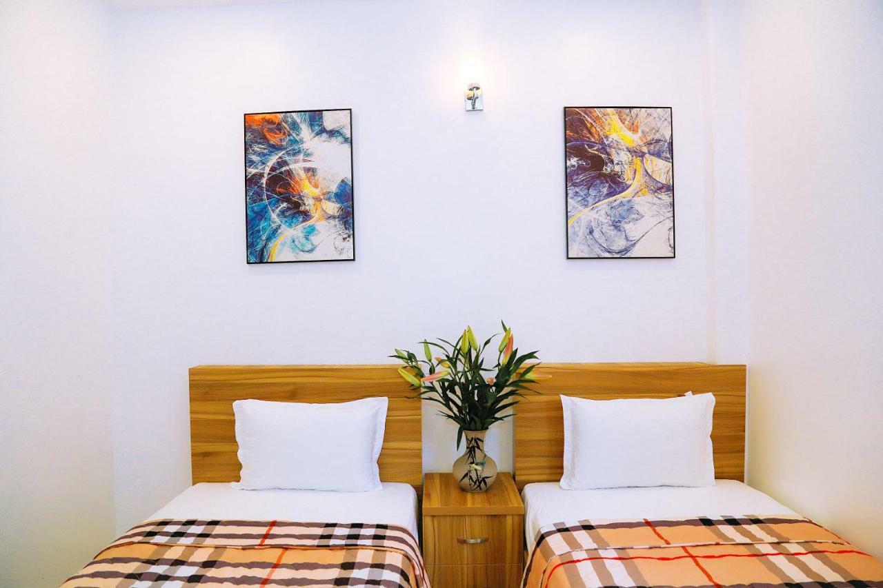หลุยส์ โฮเต็ล - บุยเวียน วอล์คกิ้งสตรีท Bed & Breakfast โฮจิมินห์ซิตี้ ภายนอก รูปภาพ